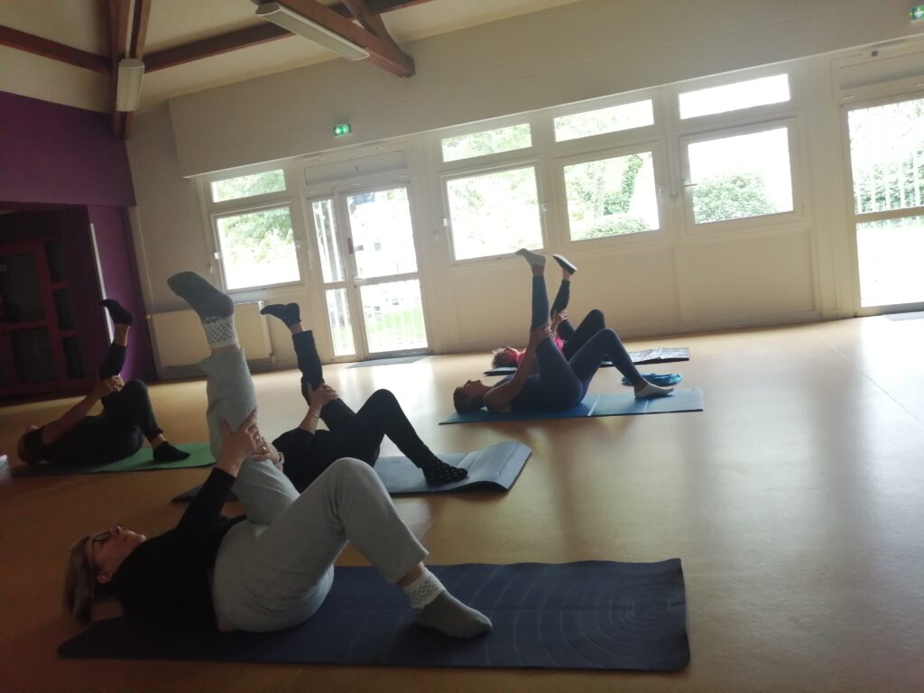 MARDI  12H30 13H30  ÉTIREMENTS